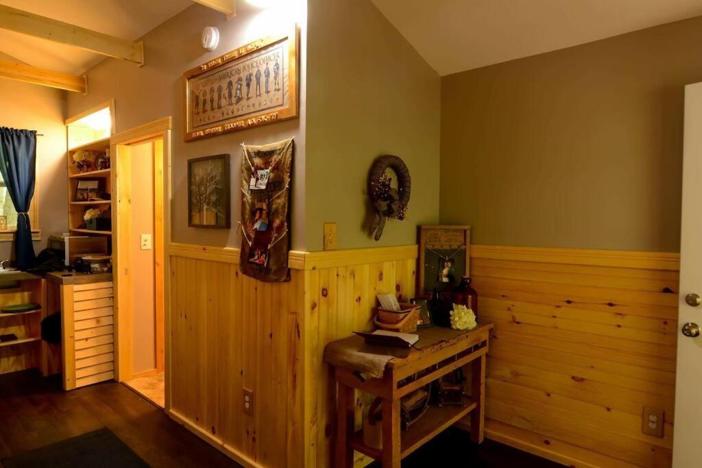 Foxtail Orchards - The Fox Den Villa Tazewell Exterior foto